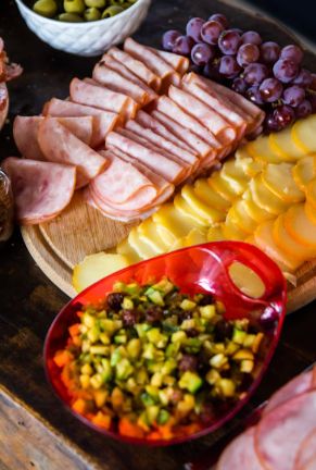 Cheese & charcuterie board